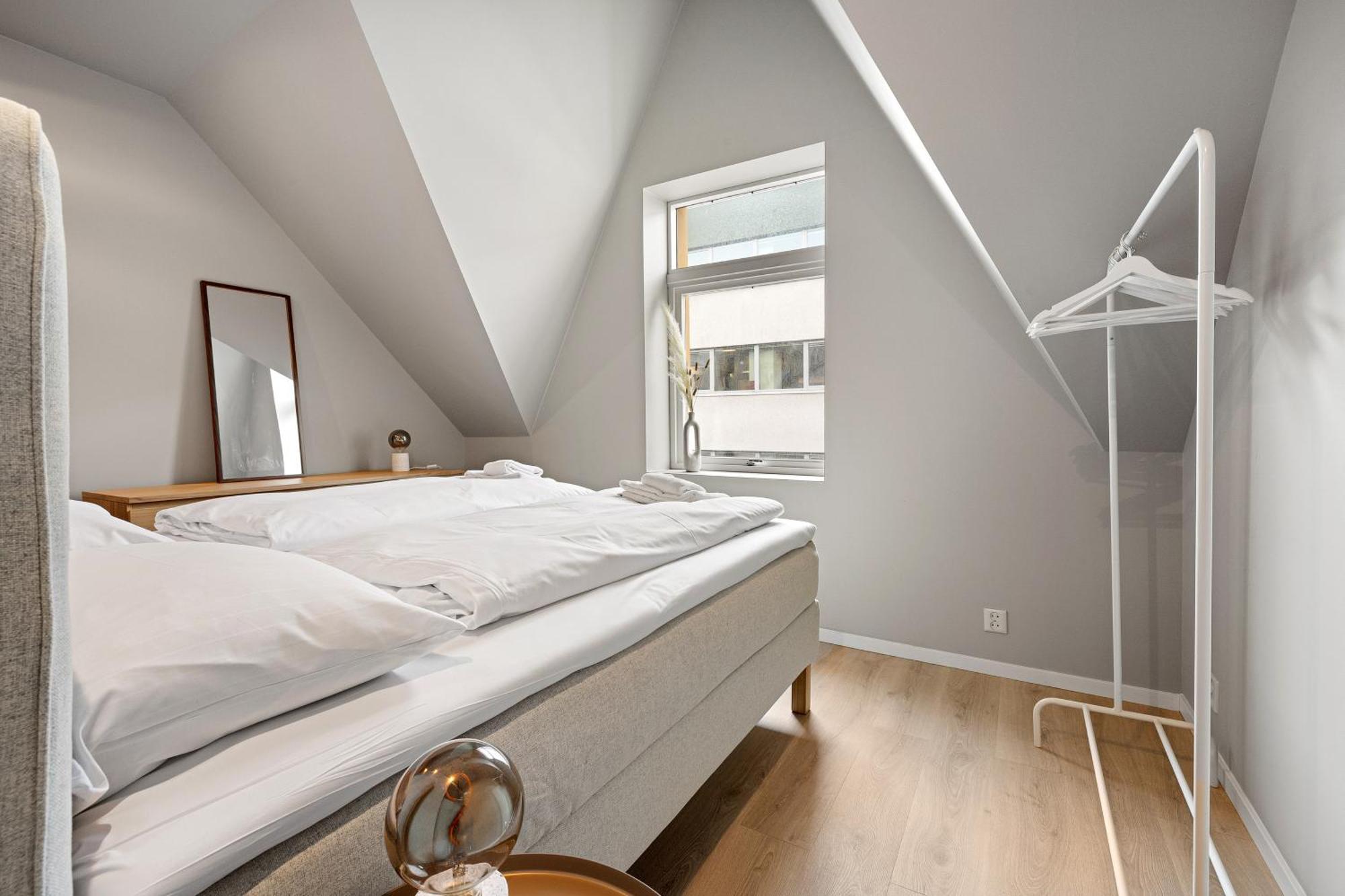 Homerentals L 120Sqm Mid-Central - King Beds - 500Mbps Wi-Fi Bergen Exterior photo